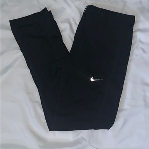 Nike Cropped Black Leggings
